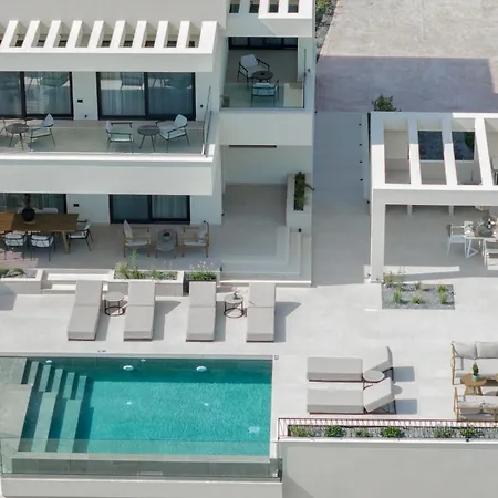 Eran Luxury With Private Pool & Sea Views, By Zantewize *