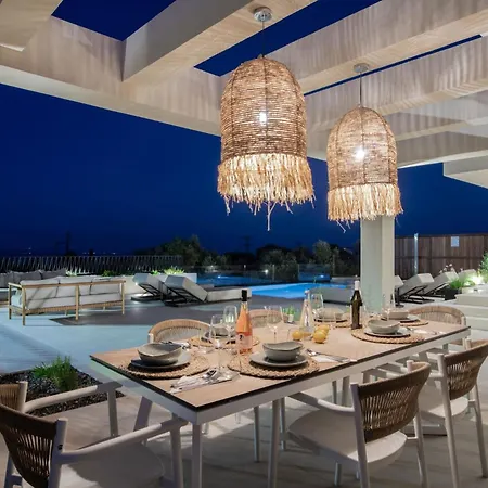 Villa Eran Luxury With Private Pool & Sea Views, By Zantewize