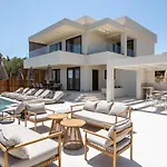 Eran Luxury With Private Pool & Sea Views, By Zantewize Villa *