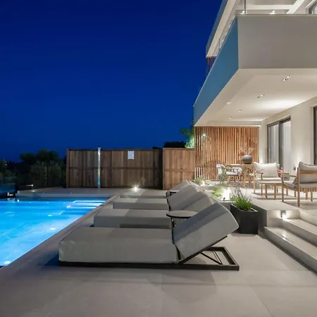 Eran Luxury With Private Pool & Sea Views, By Zantewize ヴィラ Akrotiri