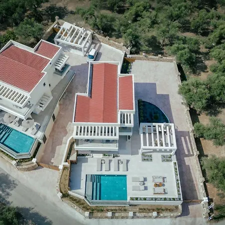 Eran Luxury With Private Pool & Sea Views, By Zantewize Villa *