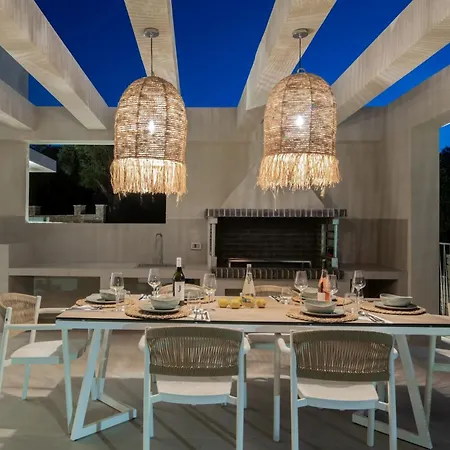 Eran Luxury With Private Pool & Sea Views, By Zantewize ヴィラ *