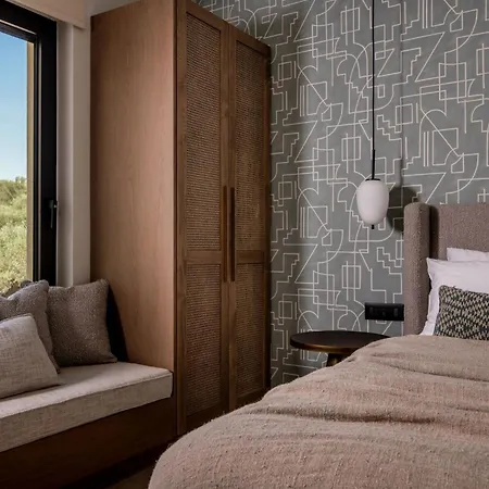 Eran Luxury With Private Pool & Sea Views, By Zantewize Villa