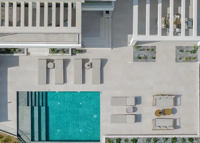 Eran Luxury With Private Pool & Sea Views, By Zantewize Villa