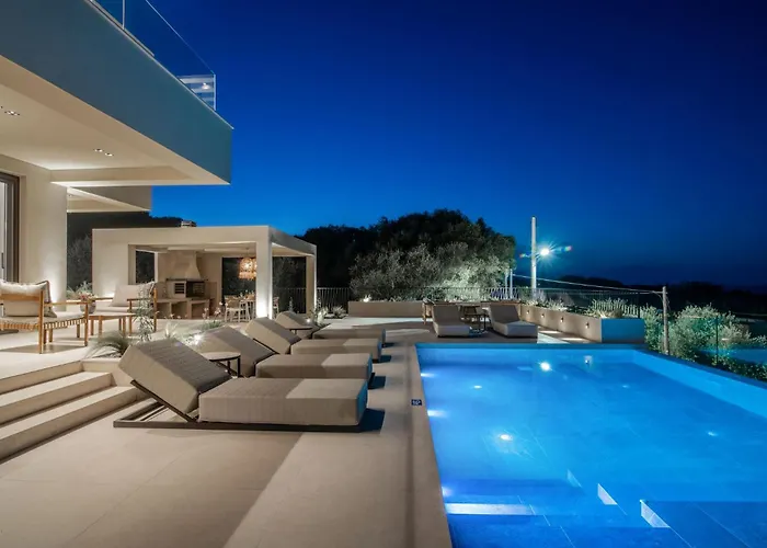 Villa Eran Luxury With Private Pool & Sea Views, By Zantewize *