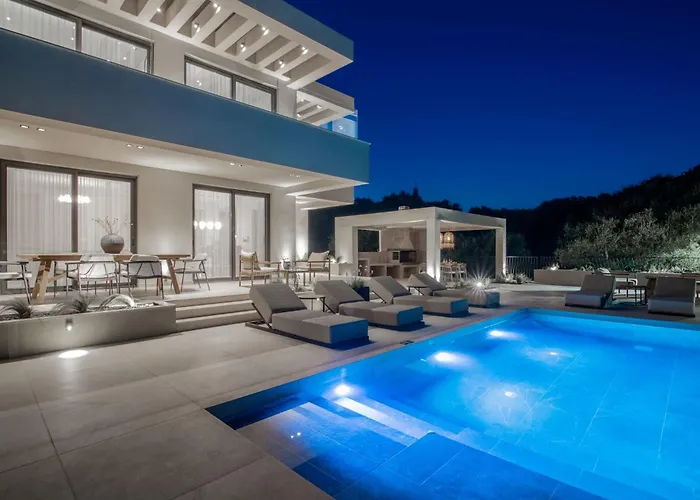 Eran Luxury With Private Pool & Sea Views, By Zantewize * Akrotiri (Zakynthos)