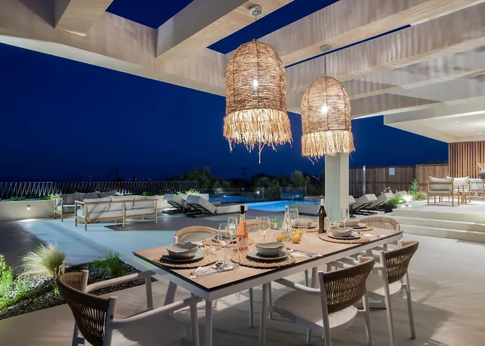 别墅 Eran Luxury With Private Pool & Sea Views, By Zantewize